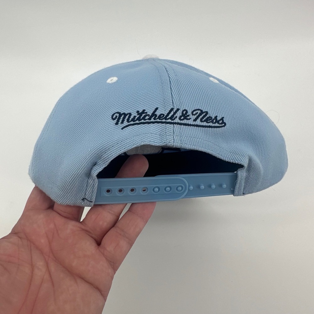 Mitchell & Ness Los Angeles Lakers Hat Mens OS Light Blue Snapback NBA Cap - Picture 5 of 8